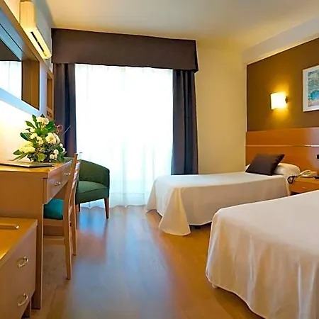 Hotel Naranjos 3*
